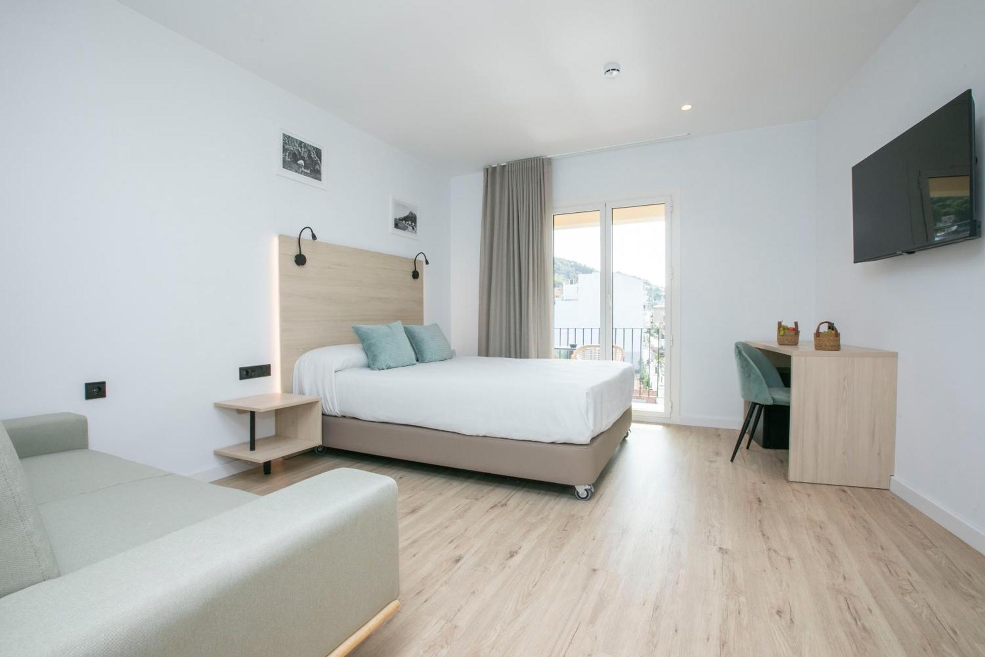Hotel Coral Boutique By Gaiarooms L'Estartit Buitenkant foto